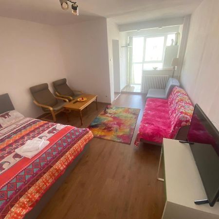 Lovely 1 Bedroom Near Arena Nationala With Ac And Free Street Parking Бухарест Экстерьер фото